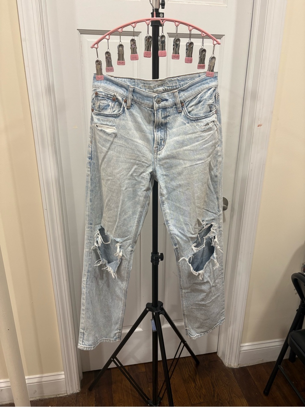 American Eagle Light Wash Distressed Ex-Boyfriend Jean